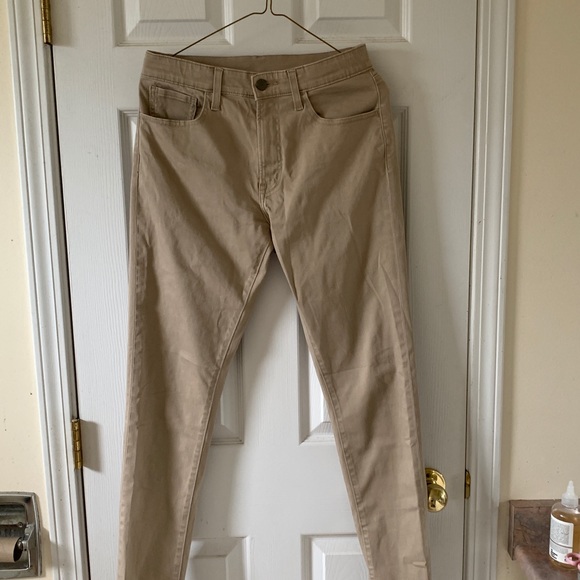 $80💜Levis,Brandy Melville,Uniqlo,TNA,underarmor💖 - Picture 8 of 16